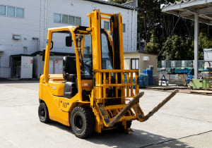フォークリフト/ヒンジドフォーク1.75t